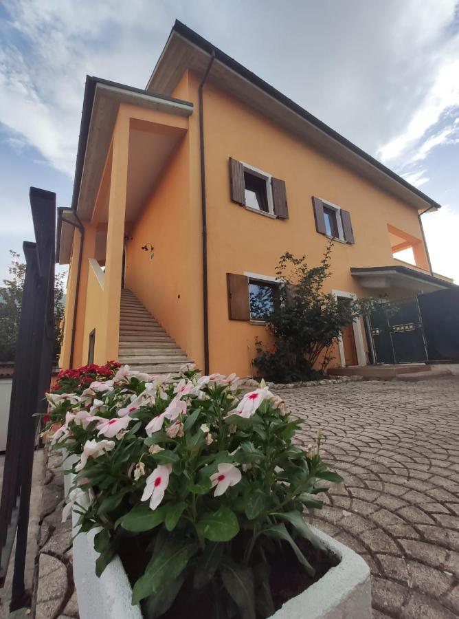 B&B Al Solito Posto LʼAquila Exteriör bild